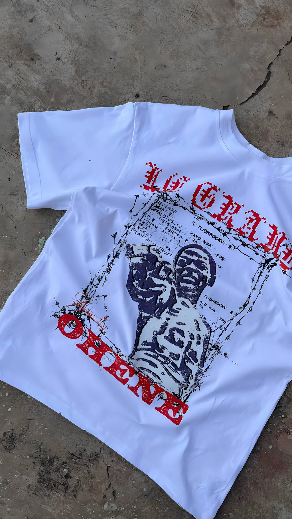 “Lé Grand"Tee